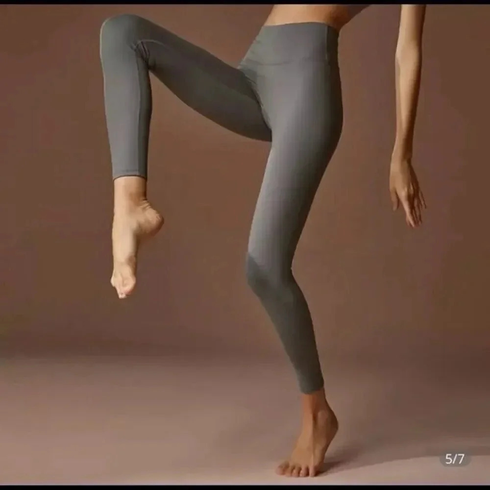 Super soft leggings NWOT